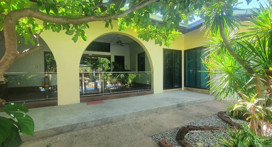For sale and for rent 4 bedrooms house in Bang Lamung, Chonburi