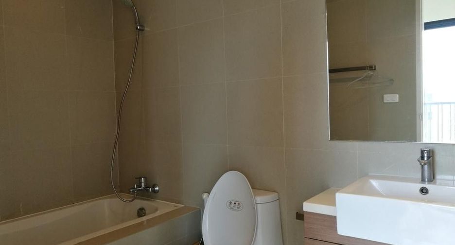 For rent 2 bedrooms condo in Phaya Thai, Bangkok
