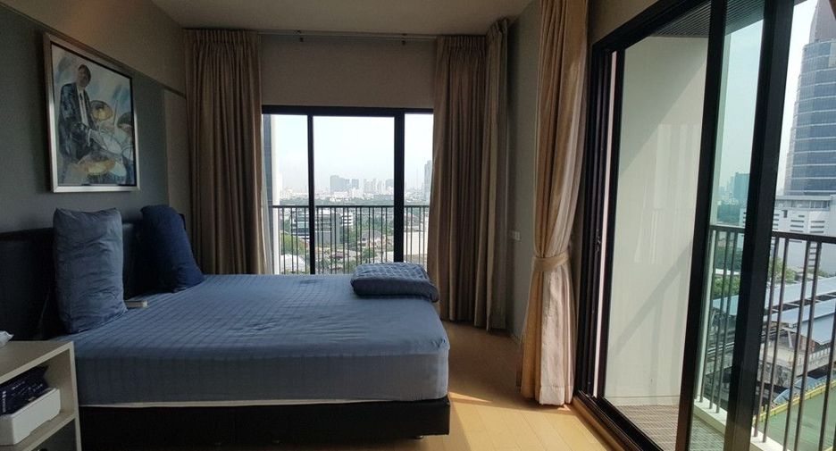 For rent 2 bedrooms condo in Phaya Thai, Bangkok
