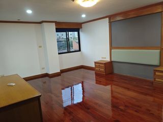 出租 2 卧室 公寓式住宅 在 Watthana, 曼谷