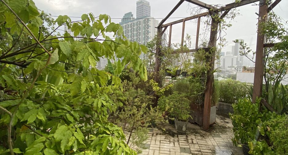 Apartamento en alquiler de 2 habitaciones en Watthana, Bangkok