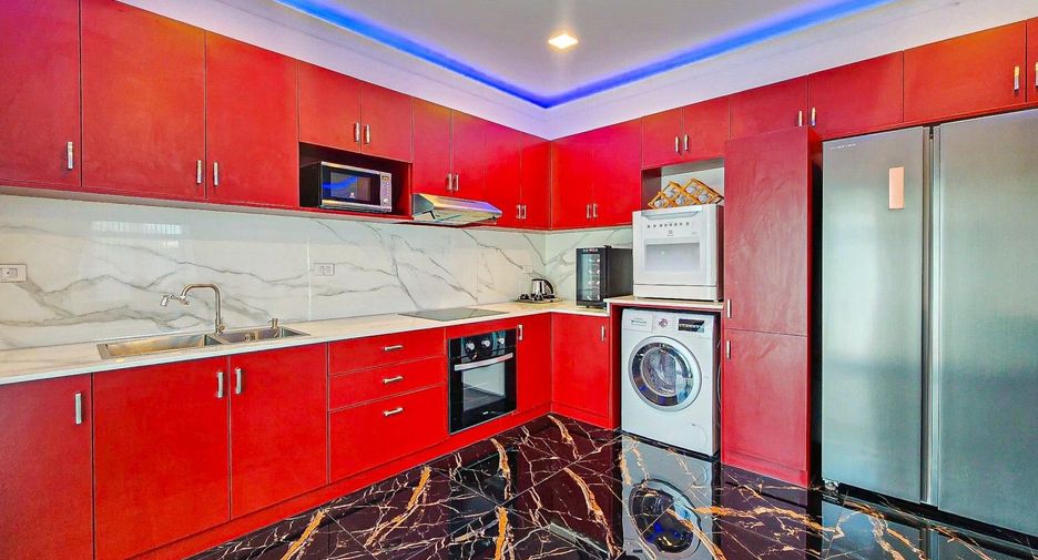 Haus zum Kauf mit 4 Zimmer in Bang Lamung, Chonburi