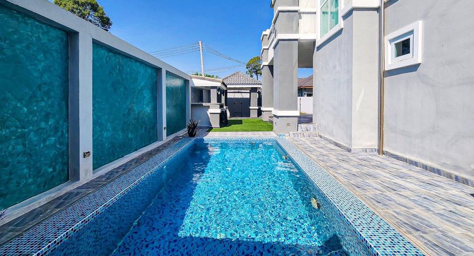 Haus zum Kauf mit 4 Zimmer in Bang Lamung, Chonburi