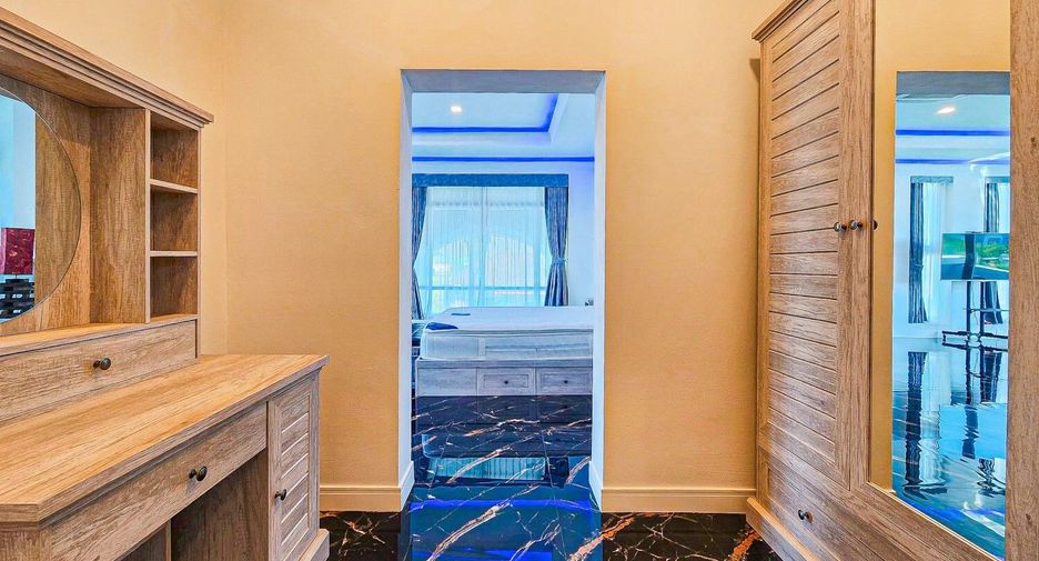 Haus zum Kauf mit 4 Zimmer in Bang Lamung, Chonburi
