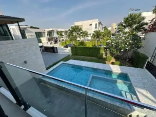 For sale 5 bedrooms villa in Bang Khen, Bangkok