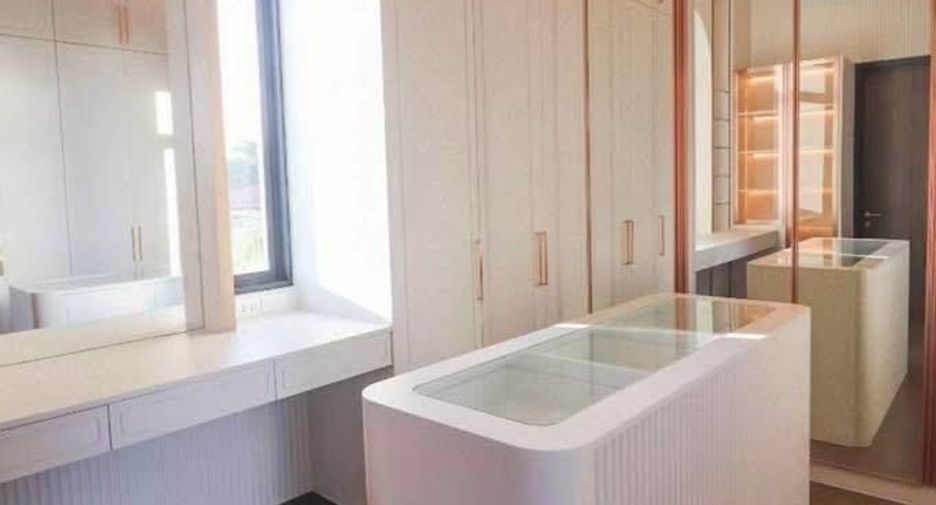 Villa zum Kauf mit 5 Zimmer in Bang Khen, Bangkok