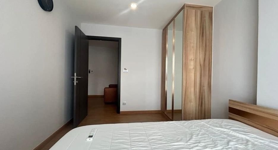 For rent studio condo in Huai Khwang, Bangkok
