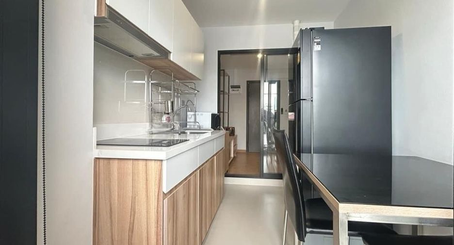 For rent studio condo in Huai Khwang, Bangkok