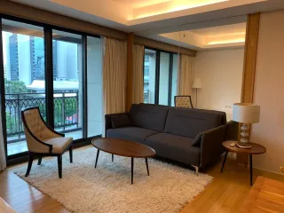 For rent 2 ベッドルーム condo in Pathum Wan, Bangkok