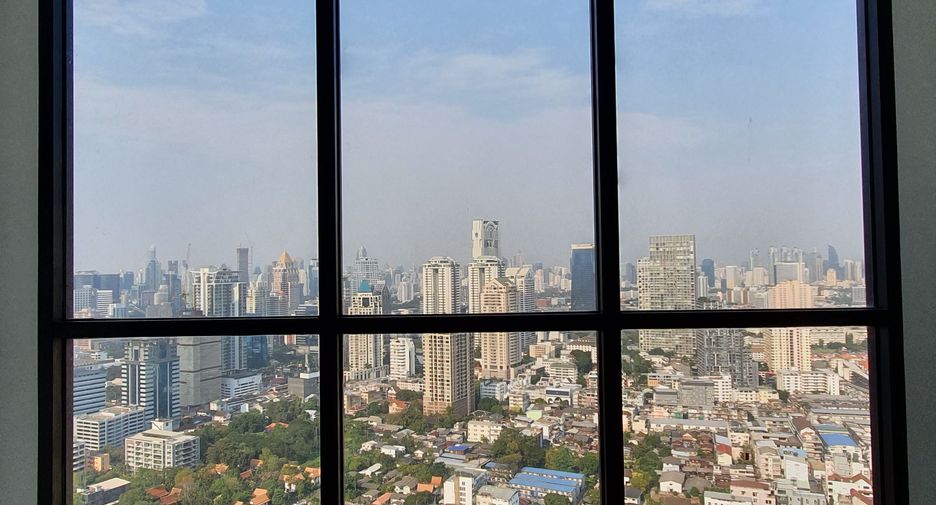 For sale 1 bed condo in Sathon, Bangkok