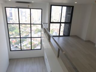 À vendre 1 chambre condo à Sathon, Bangkok