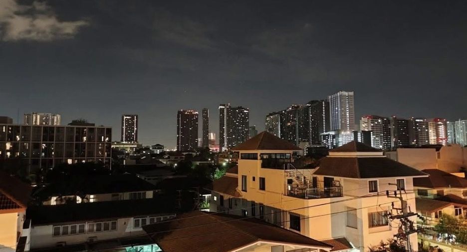 Wohnung zum Kauf mit 1 Zimmer in Wang Thonglang, Bangkok