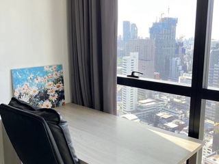 Wohnung zur Miete mit 1 Zimmer in Bang Rak, Bangkok