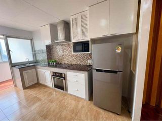 For rent 3 bedrooms condo in Huai Khwang, Bangkok