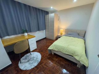 For rent 3 bedrooms condo in Huai Khwang, Bangkok