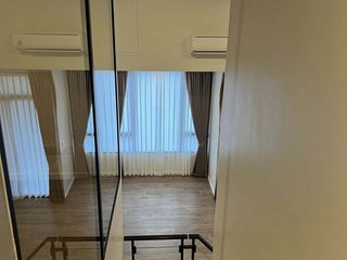 Продажа 3 спальни кондо в Хуаи Кхщанг, Бангкок