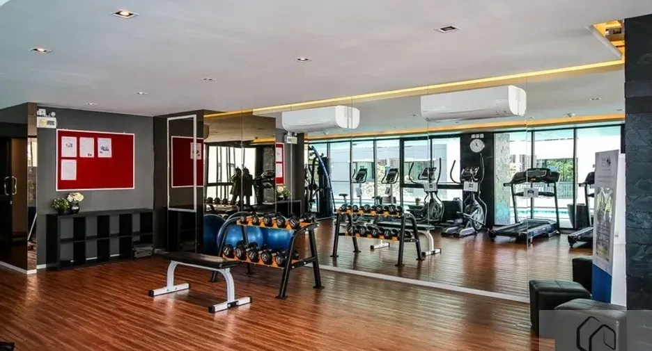 For sale studio condo in Wang Thonglang, Bangkok