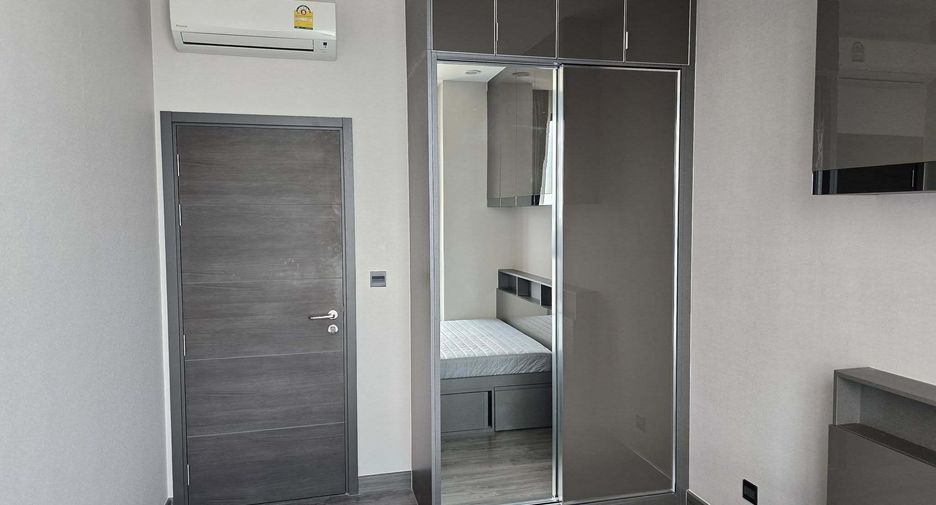 For rent 2 bedrooms condo in Bang Phlat, Bangkok