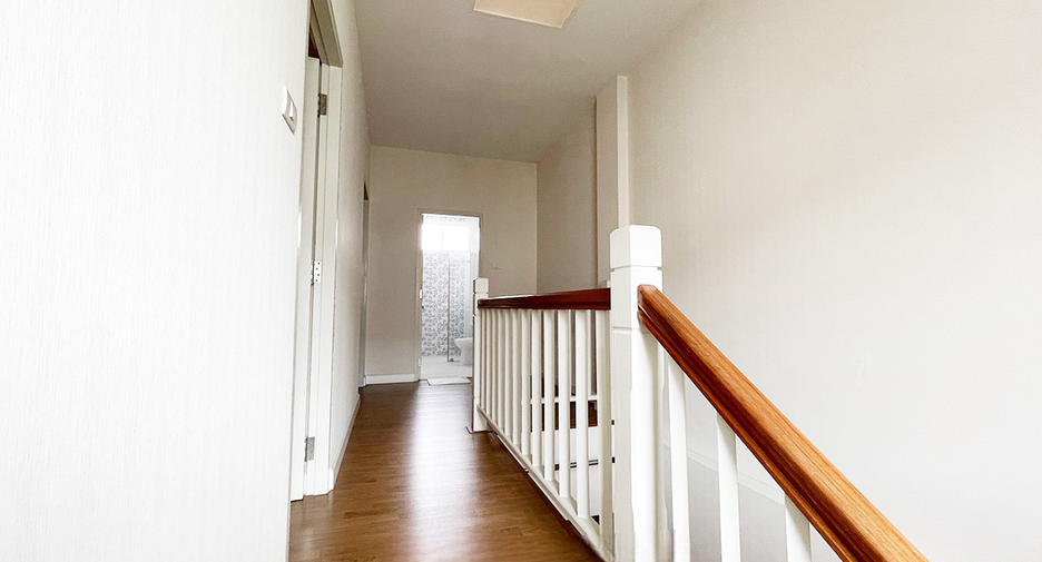 For sale 3 bedrooms townhouse in Prawet, Bangkok