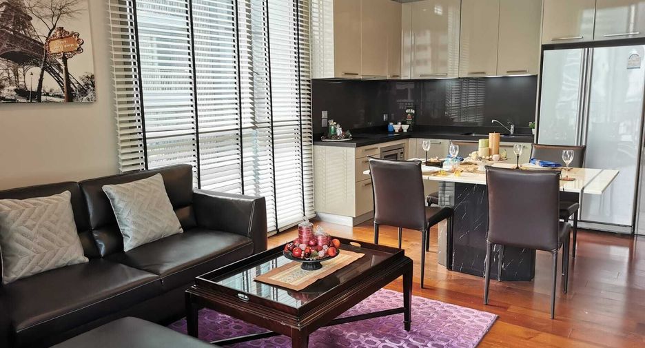 For rent 2 bedrooms condo in Watthana, Bangkok