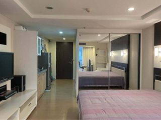 Wohnung zur Miete mit Studio in Khlong Toei, Bangkok