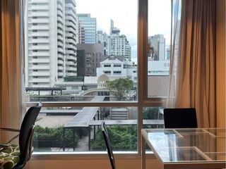Wohnung zur Miete mit Studio in Khlong Toei, Bangkok