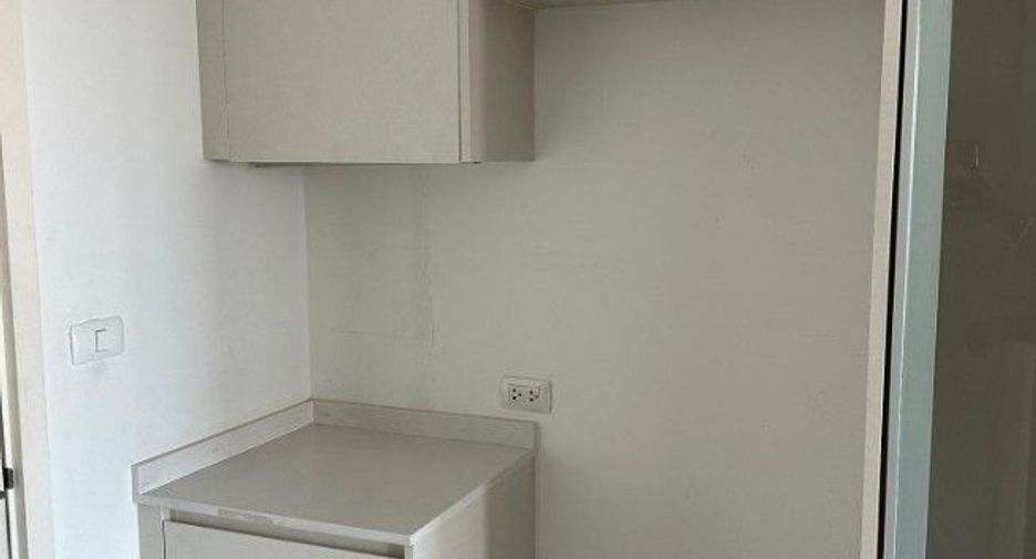For sale 1 bed condo in Huai Khwang, Bangkok