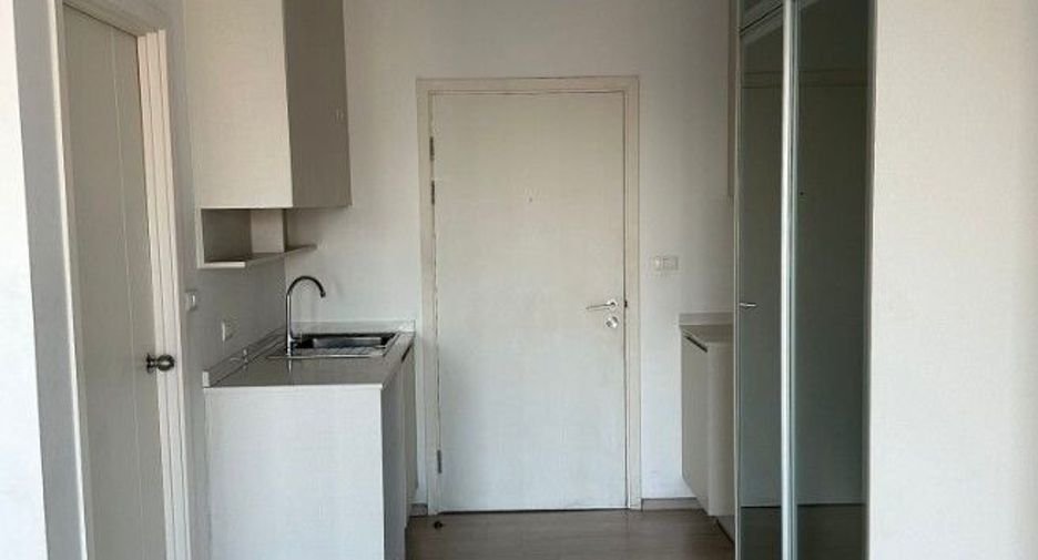 For sale 1 bed condo in Huai Khwang, Bangkok