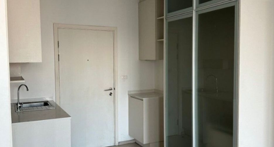 For sale 1 bed condo in Huai Khwang, Bangkok