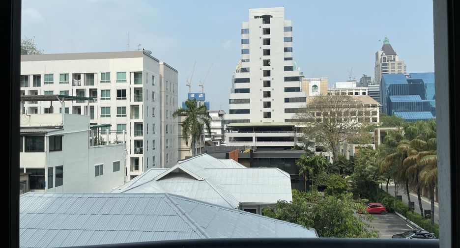 For rent 1 bed condo in Sathon, Bangkok