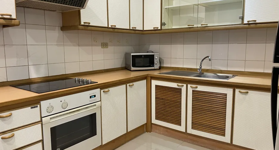 For rent 1 bed condo in Sathon, Bangkok
