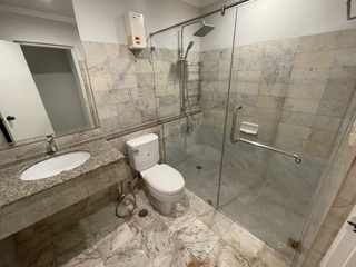 For rent 1 bed condo in Sathon, Bangkok