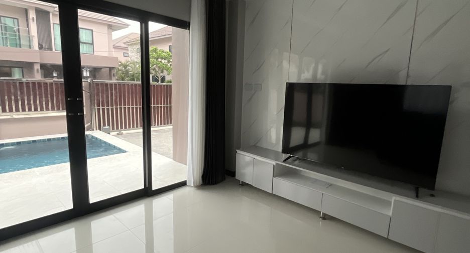 Villa en alquiler de 4 habitaciones en Bang Lamung, Chonburi