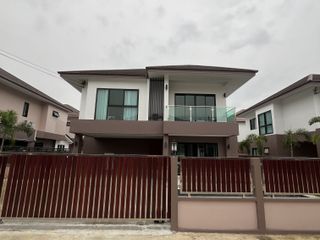 Villa zur Miete mit 4 Zimmer in Bang Lamung, Chonburi