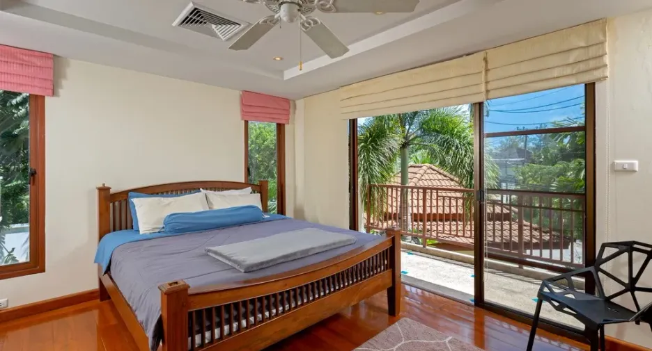 For sale 5 bedrooms villa in Thalang, Phuket
