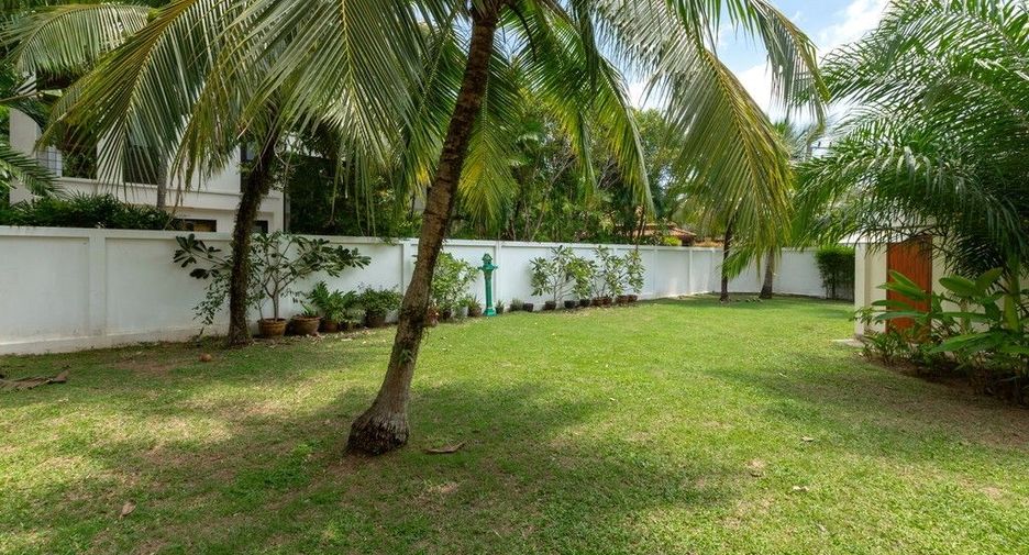 For sale 5 bedrooms villa in Thalang, Phuket