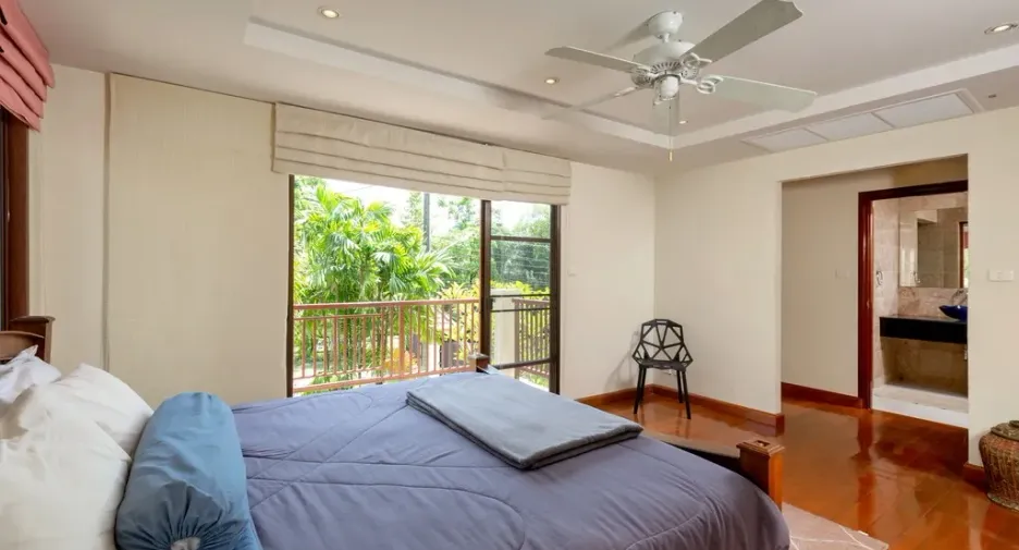For sale 5 bedrooms villa in Thalang, Phuket