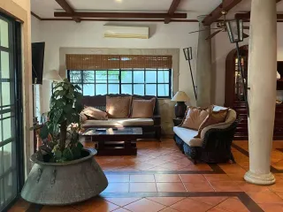 À louer 4 chambres maison à Bang Lamung, Chonburi