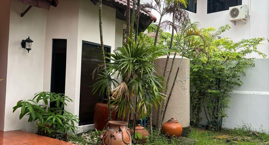 À louer 4 chambres maison à Bang Lamung, Chonburi
