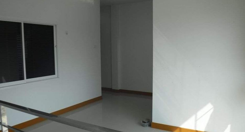 For sale 3 bedrooms townhouse in Mueang Chon Buri, Chonburi