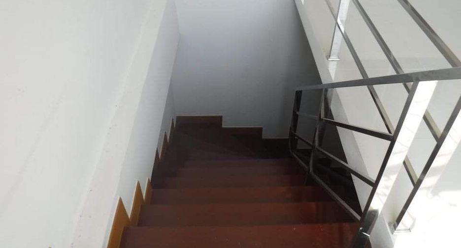 For sale 3 bedrooms townhouse in Mueang Chon Buri, Chonburi
