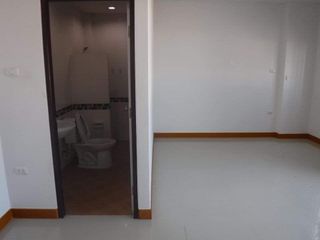 Reihenhaus zum Kauf mit 3 Zimmer in Mueang Chon Buri, Chonburi
