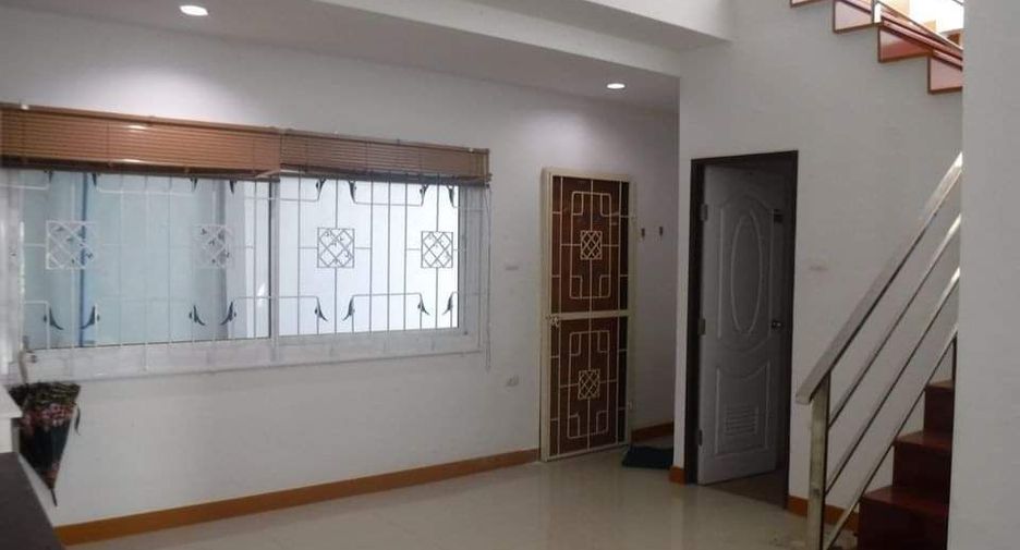 For sale 3 bedrooms townhouse in Mueang Chon Buri, Chonburi