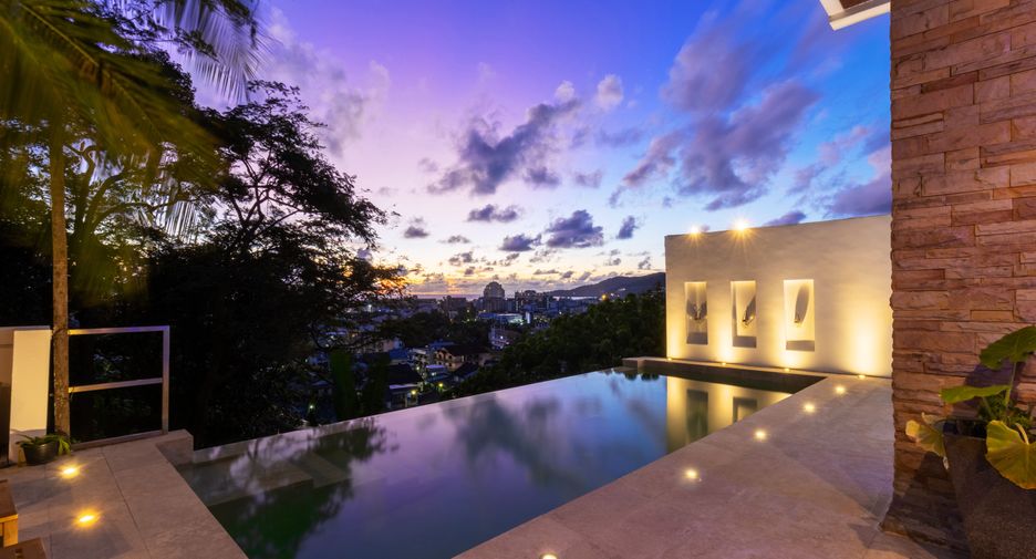 For sale 4 bedrooms villa in Kathu, Phuket