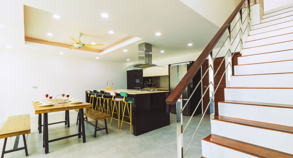 For sale 4 bedrooms villa in Kathu, Phuket