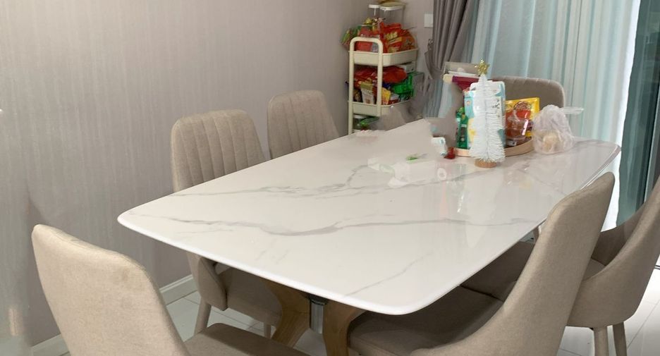 For rent 4 bedrooms townhouse in Prawet, Bangkok