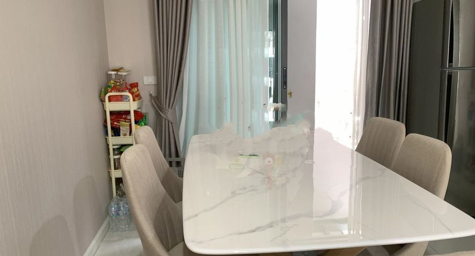For rent 4 bedrooms townhouse in Prawet, Bangkok