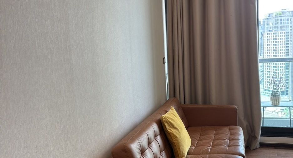 For rent 2 bedrooms condo in Khlong Toei, Bangkok