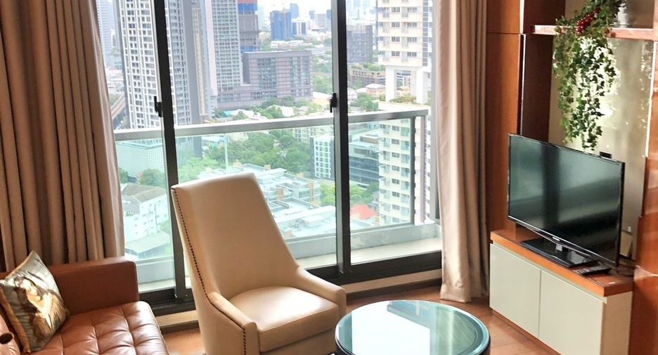 For rent 2 bedrooms condo in Khlong Toei, Bangkok