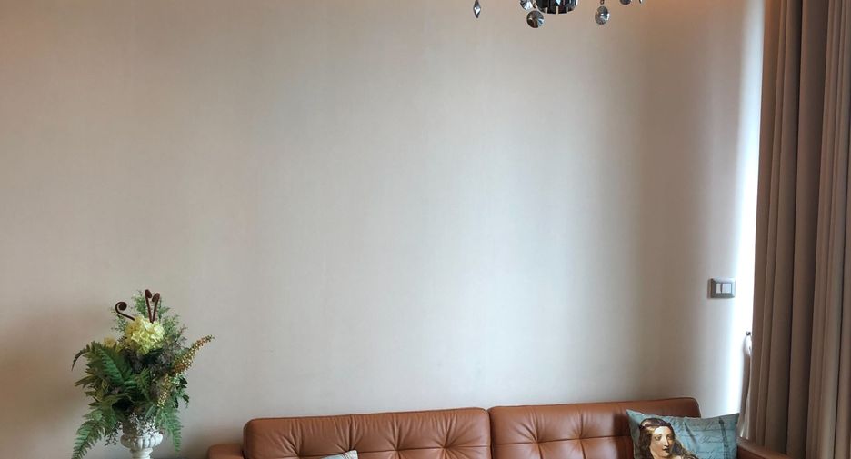 For rent 2 bedrooms condo in Khlong Toei, Bangkok